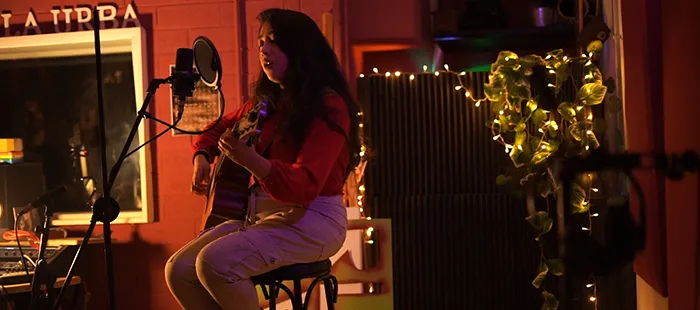 publico disfrutando micro abierto barcelona